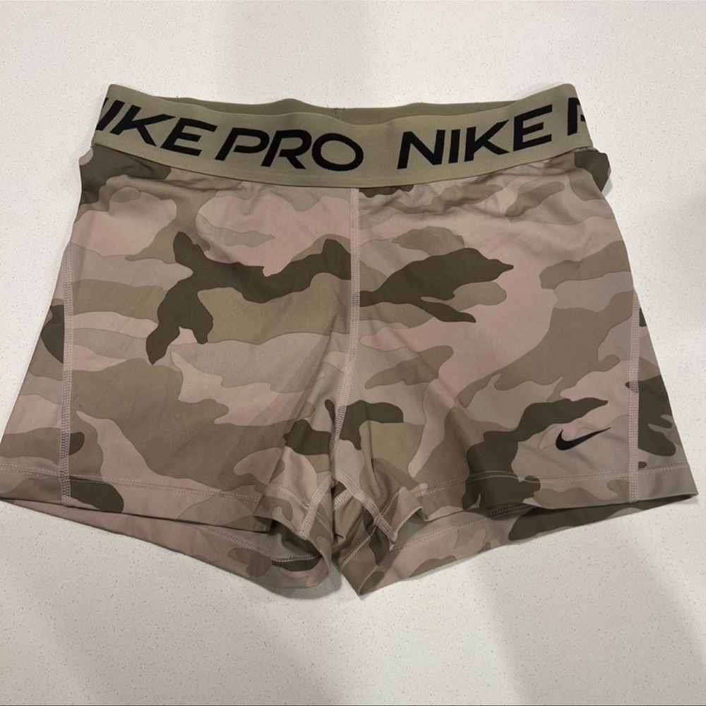 Nike pro size large